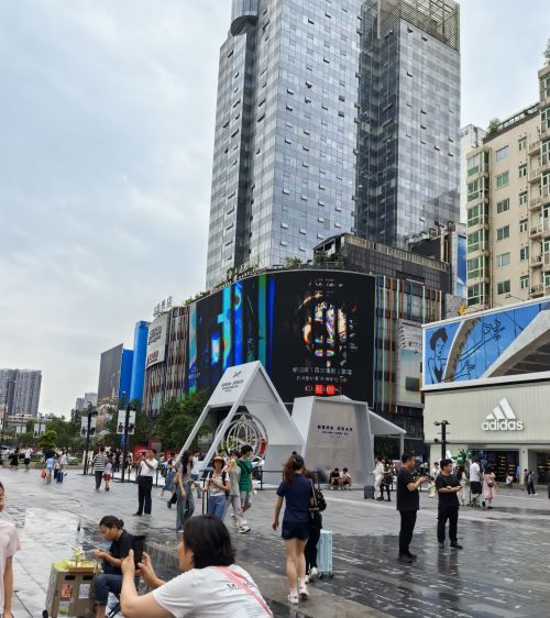 成都春熙路-太古里商圈户外LED地标大屏媒体合作招商