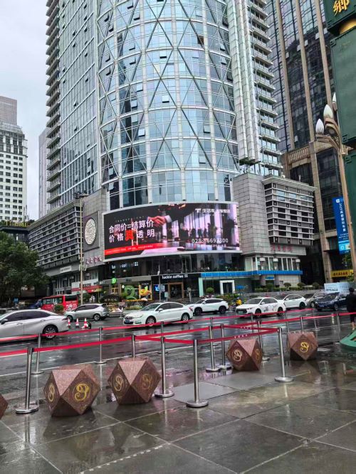 推荐三块成都城区户外LED广告高清大屏媒体资源