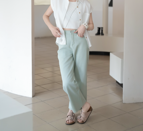 重庆四川贵州湖北的服装店需要女裤货源请来重庆酷派女裤批发中心