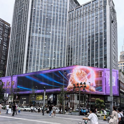 成都商圈大型LED户外广告屏：为何成为知名品牌必争之地？