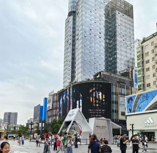 成都春熙路-太古里商圈户外LED广告大屏媒体招商方案